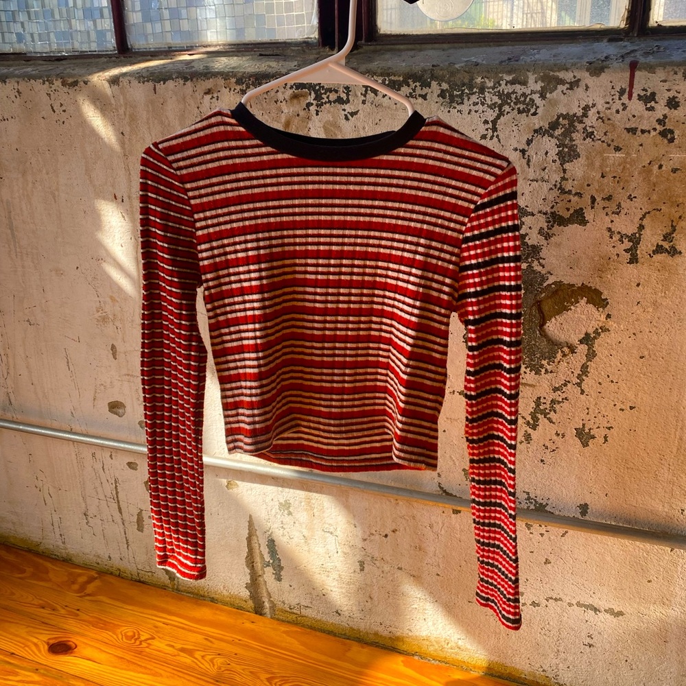 Topshop Cropped Long Sleeve 🌹